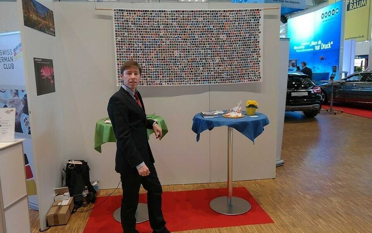 Display Display